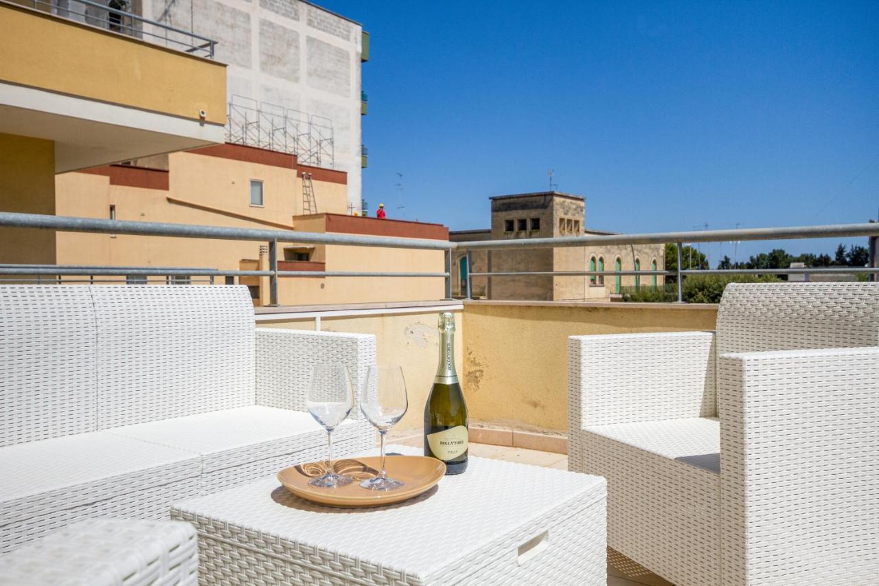 Roomy Apartment With Terrace & Parking Lecce Eksteriør billede